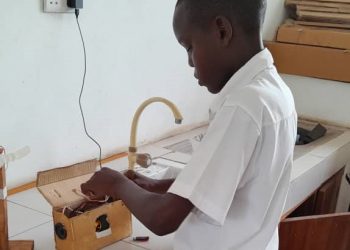 Mwanafunzi kidato cha kwanza atengeneza redio