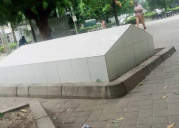 Kaburi la ajabu lililoshindikana kuhamishwa