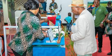 Meja Jenerali Mstaafu Semfuko:Watanzania changamkieni fursa ya ufugaji wanyamapori