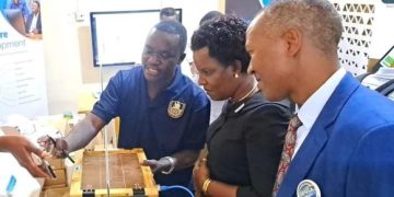 Patrick Kitosi,mbunifu mfumo wa kuvuna sumu ya nyuki kidigitali,inatumika kutengeneza dawa za kutibu magonjwa mbalimbali