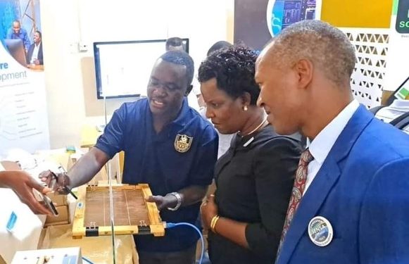 Patrick Kitosi,mbunifu mfumo wa kuvuna sumu ya nyuki kidigitali,inatumika kutengeneza dawa za kutibu magonjwa mbalimbali
