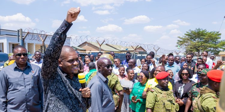 Makamu wa Rais Ndejembi aiagiza TANESCO kupeleka transfoma ya megawati 50 Katavi ifikapo Desemba mosi.