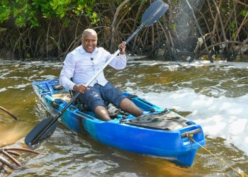 Prof.Hamad aonya uharibifu wa mazingira Kisiwa cha Uzi,Zanzibar