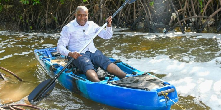 Prof.Hamad aonya uharibifu wa mazingira Kisiwa cha Uzi,Zanzibar